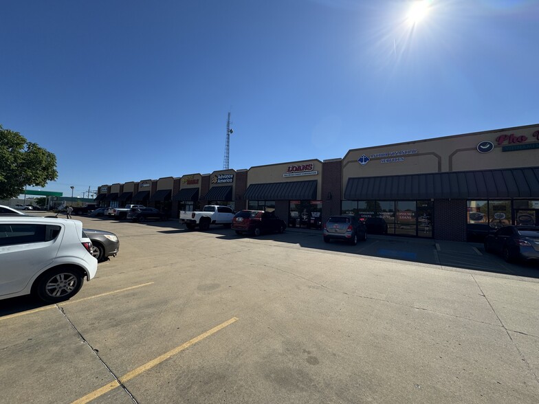 512-530 N Main St, Muskogee, OK for lease - Building Photo - Image 3 of 4