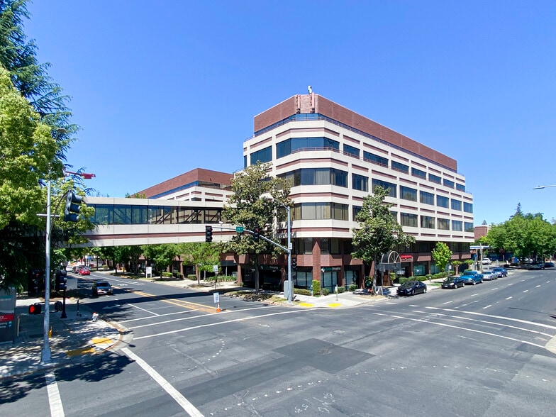 1020 29th St, Sacramento, CA for lease - Building Photo - Image 2 of 25