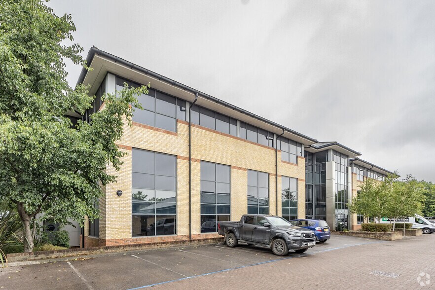 Priory Dr, Newport à louer - Photo du bâtiment - Image 2 de 30