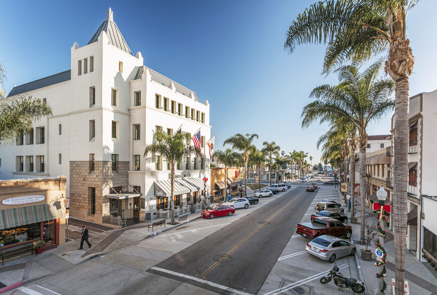 60 S California St, Ventura, CA à louer - Photo du bâtiment - Image 1 de 1