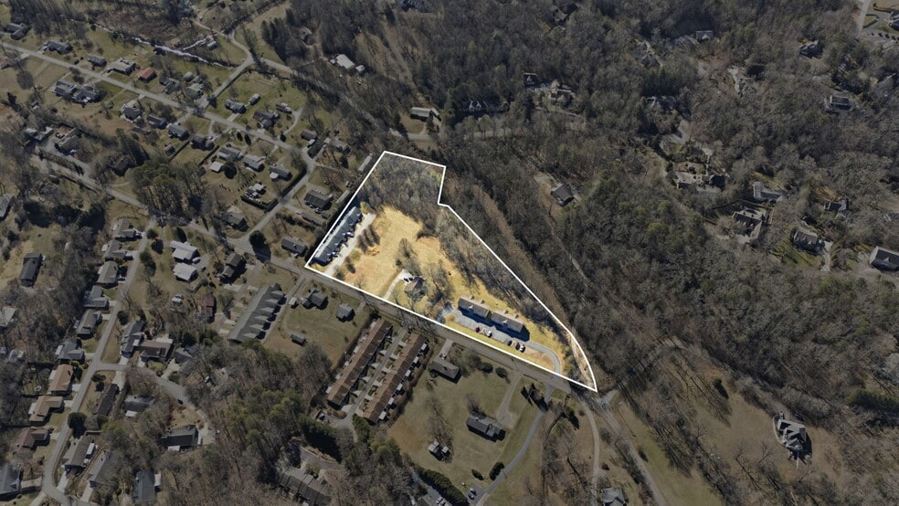 520 Baird Cove Rd, Franklin, NC for sale - Building Photo - Image 3 of 83