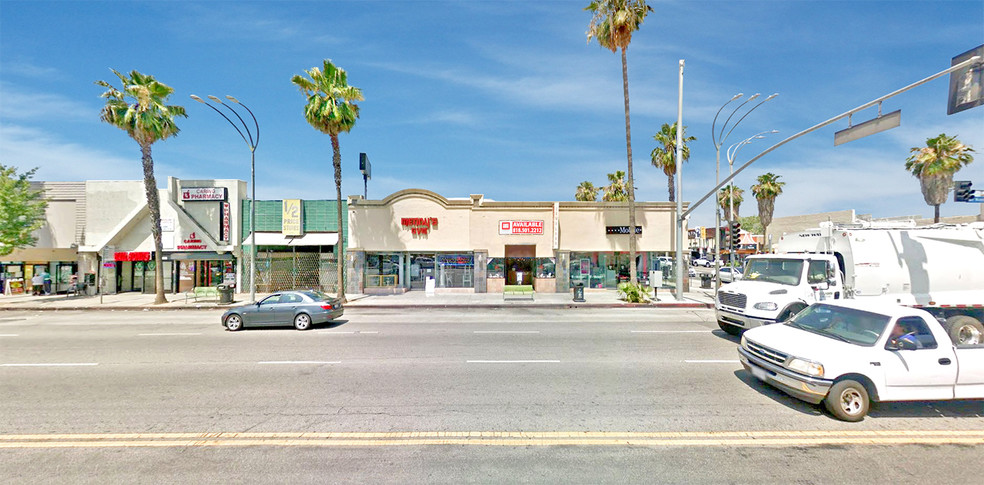 6371-6377 Van Nuys Blvd, Van Nuys, CA à vendre - Photo principale - Image 1 de 1