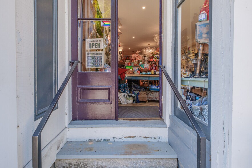 90 Main St, Yarmouth, ME à vendre - Photo du bâtiment - Image 3 de 30