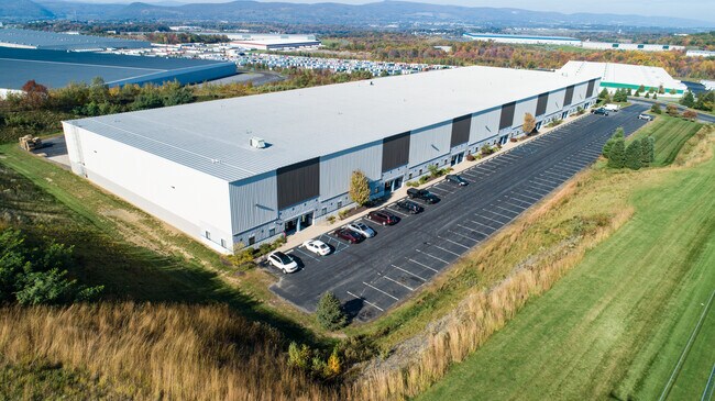 Plus de détails pour 201 Research Dr, Jenkins Township, PA - Industriel à louer