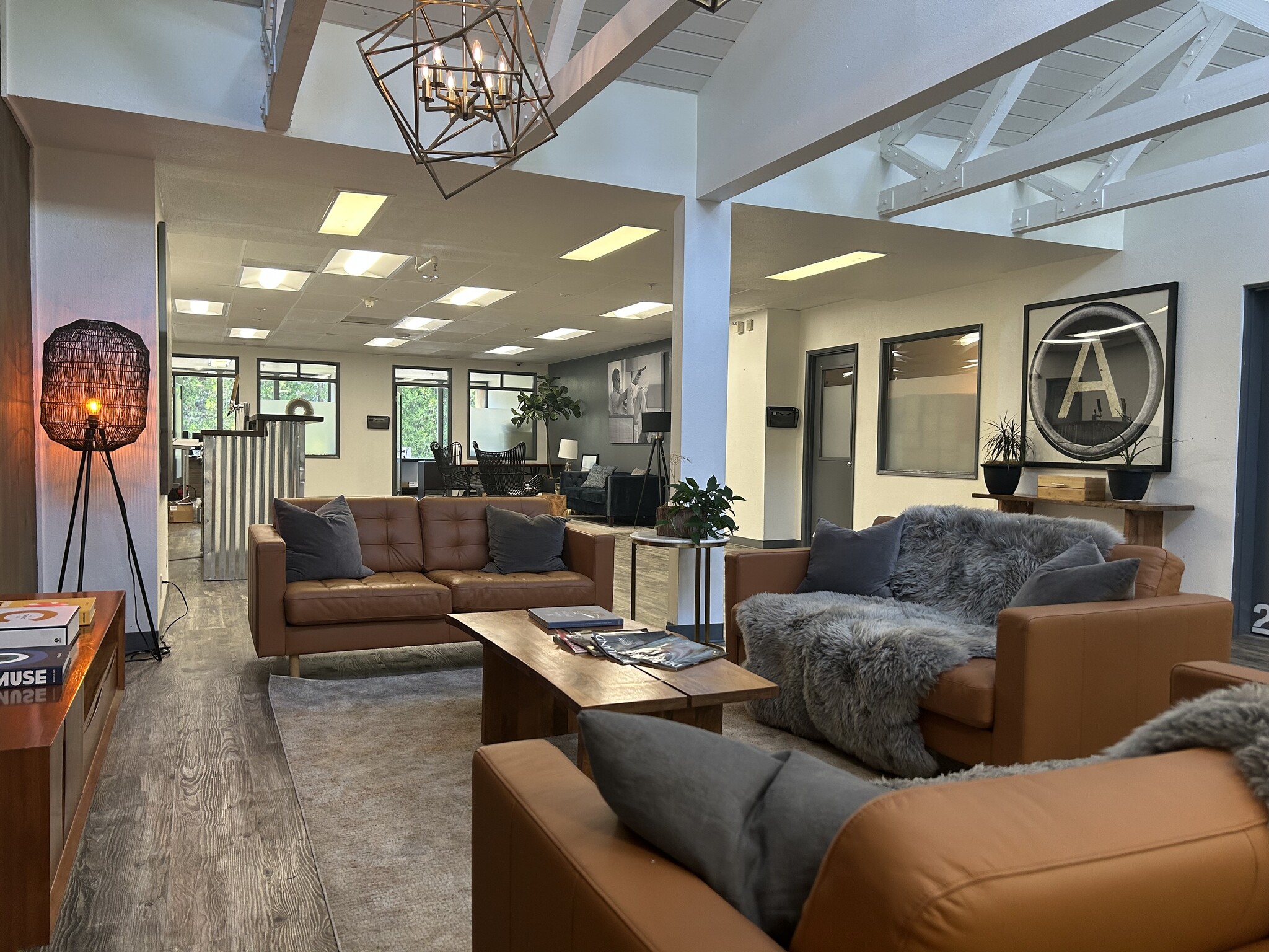 3901 SE Naef Rd, Portland, OR for lease Interior Photo- Image 1 of 6