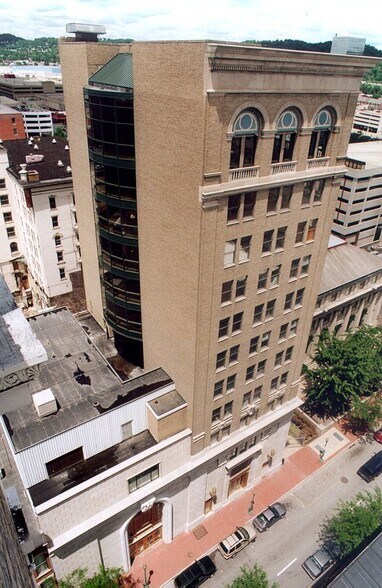 109 Capitol St, Charleston, WV à louer - Photo du bâtiment - Image 2 de 8