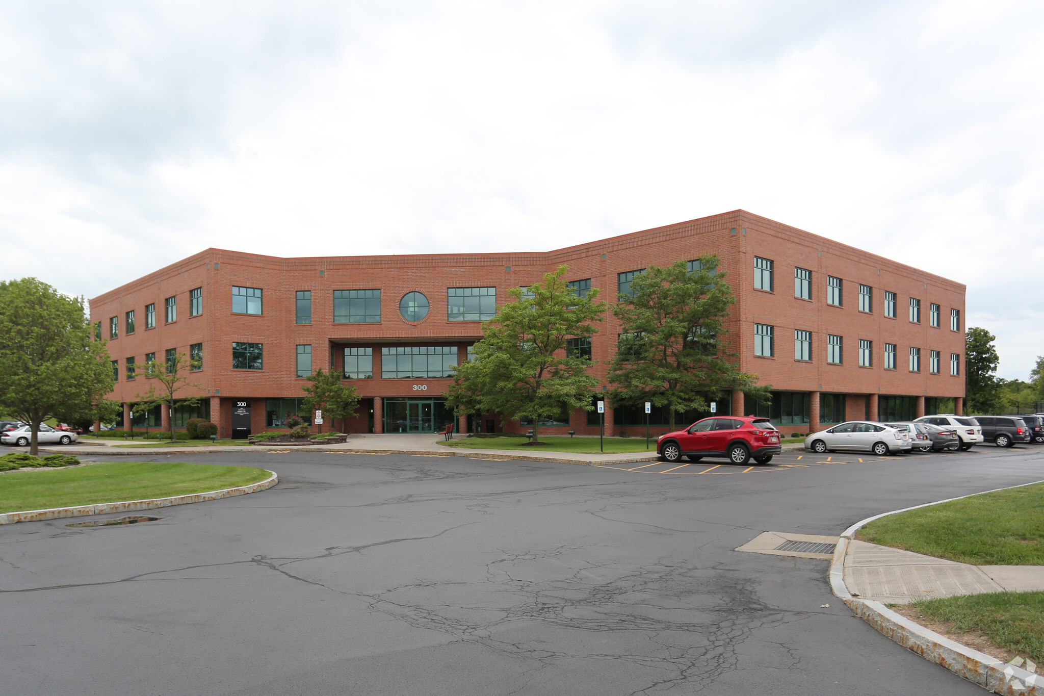 300 Meridian Centre Blvd, Rochester, NY à vendre Photo principale- Image 1 de 1