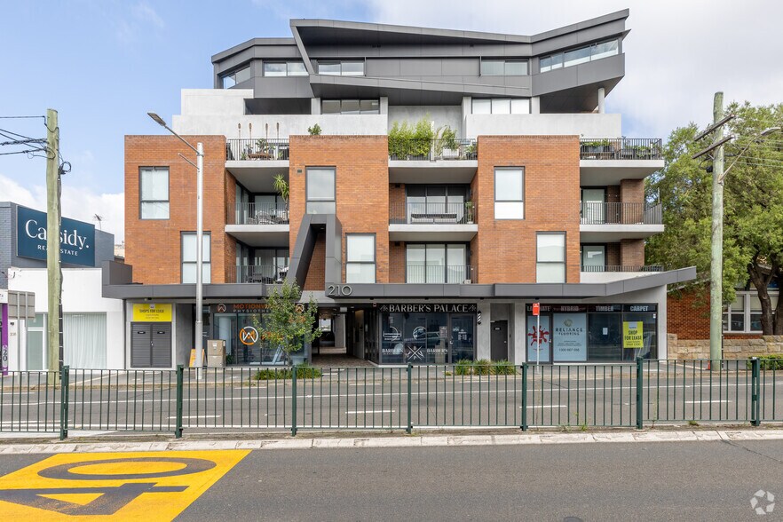 210 Victoria Rd, Gladesville à louer - Photo du bâtiment - Image 2 de 5