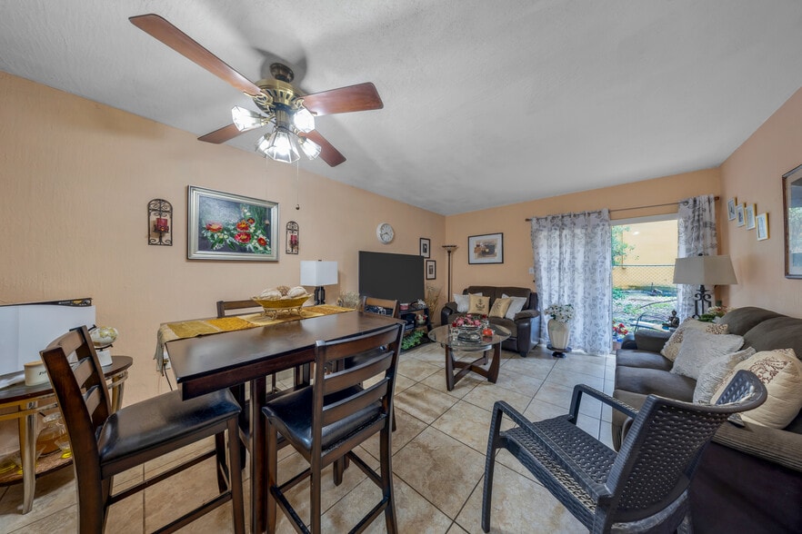 980 NW 45th Ave, Miami, FL for sale - Building Photo - Image 3 of 13