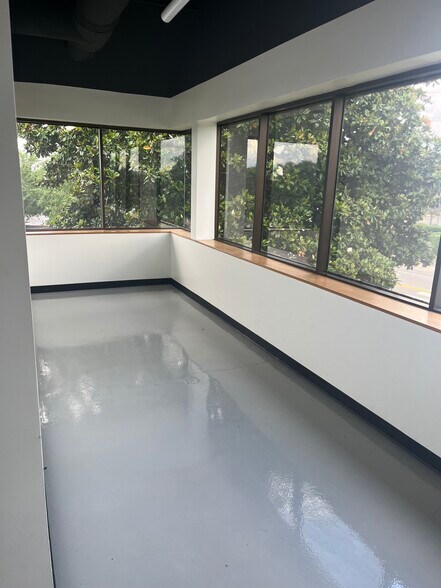 522 Cliff Cir, Nashville, TN à vendre - Photo du bâtiment - Image 3 de 10