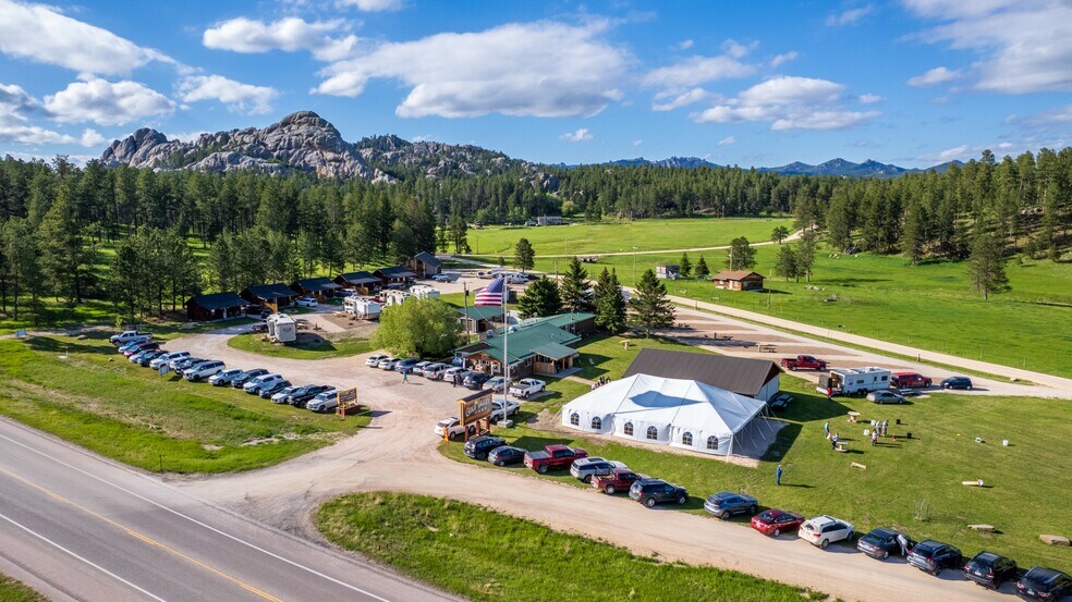 12598 Highway 16a, Custer, SD à vendre - Aérien - Image 2 de 37