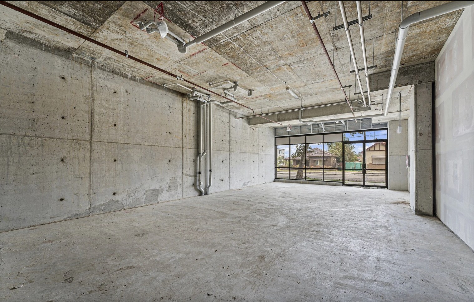 77 Edward St, Carlton for lease Interior Photo- Image 1 of 2