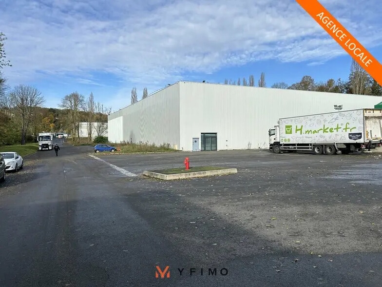 Industrial in Saint-Ouen-l'Aumône for lease - Building Photo - Image 2 of 8