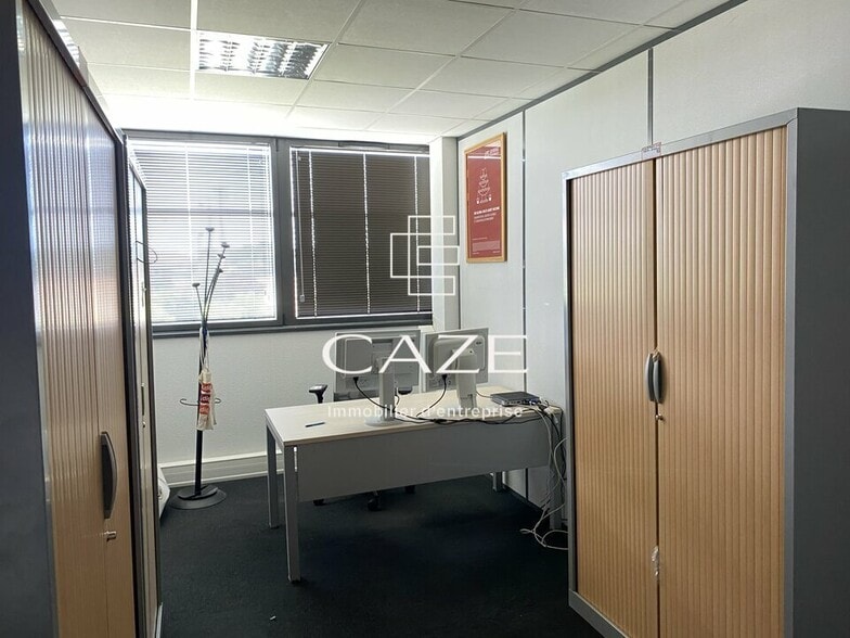 Office in Villenave-d'Ornon for sale - Interior Photo - Image 2 of 7