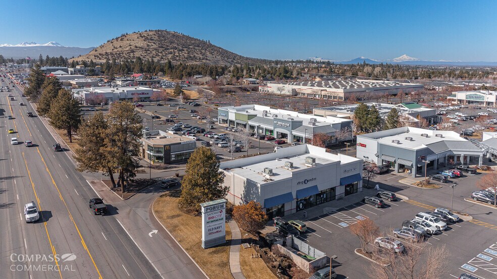 2600-2650 NE Highway 20, Bend, OR à louer - Photo du bâtiment - Image 3 de 23