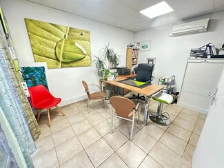 Plus de détails pour Bureau à vendre