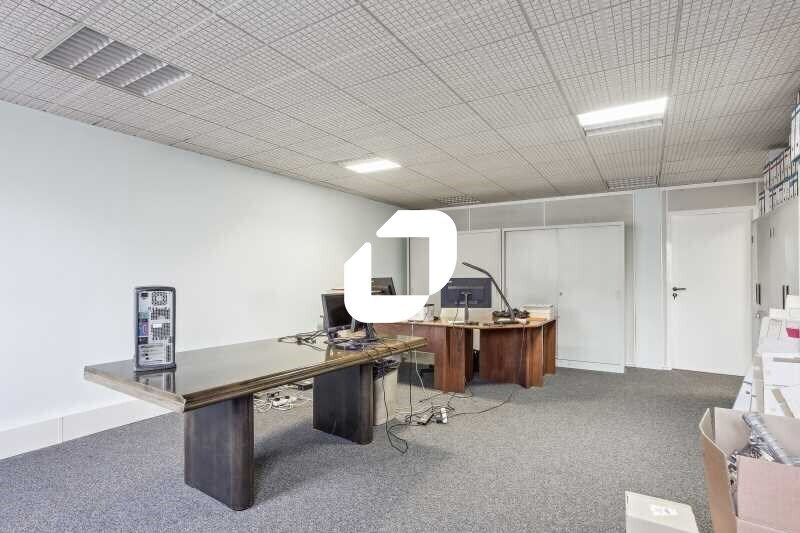 Bureau dans Suresnes à louer - Photo intérieure - Image 3 de 8