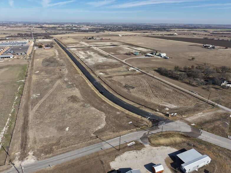 729 County Road 105, Hutto, TX à vendre - Photo de construction - Image 2 de 4