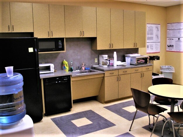 909 SE 5th Ave, Delray Beach, FL for lease - Interior Photo - Image 2 of 3