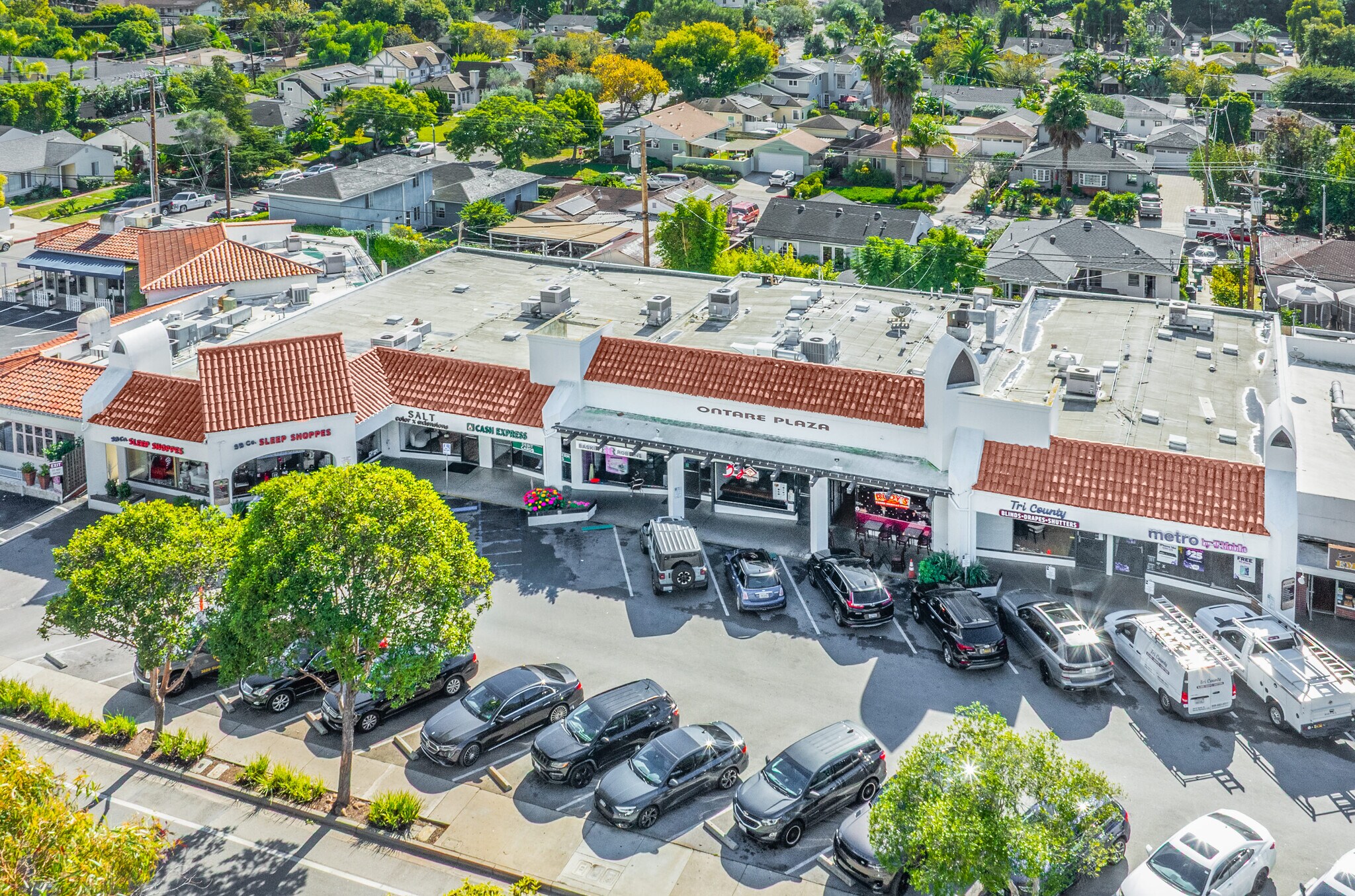 3609-3617 State St, Santa Barbara, CA à vendre Photo du bâtiment- Image 1 de 4