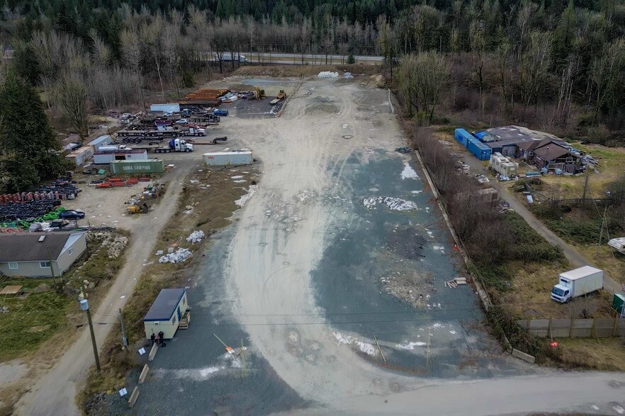 61934 Estell Rd, Hope, BC à louer - Photo du bâtiment - Image 2 de 50