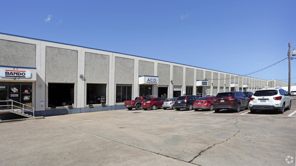 4747 Leston St, Dallas, TX for lease - Building Photo - Image 3 of 3