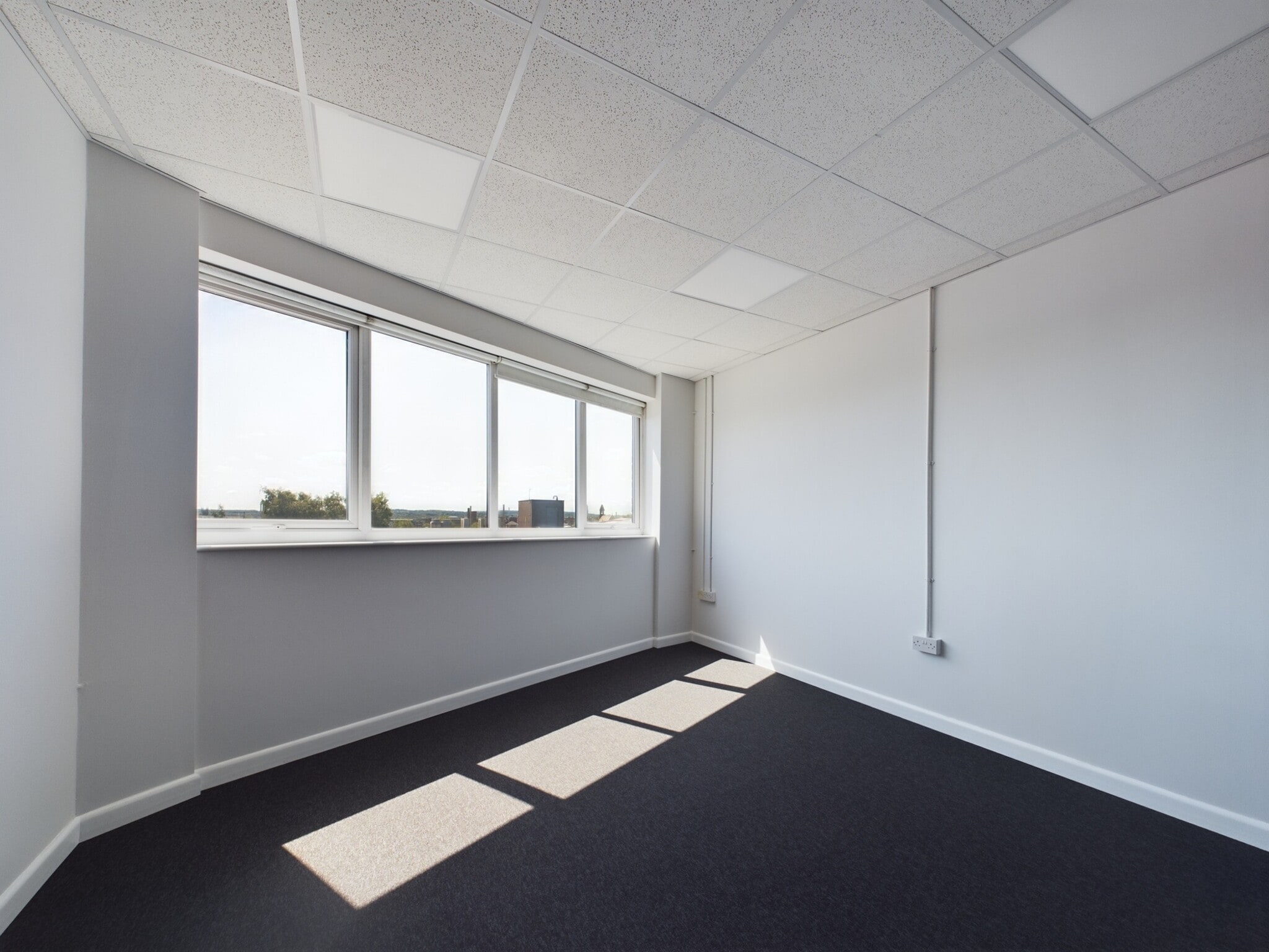 King St, Wigan for lease Interior Photo- Image 1 of 3