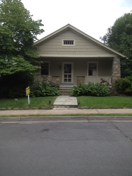 107 W Marshall St, Middleburg, VA for lease - Building Photo - Image 1 of 8