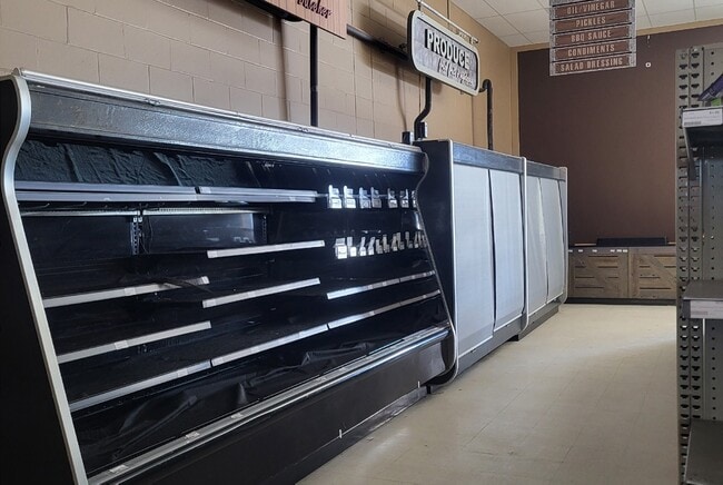 More details for 100 1st Ave W, Assiniboia, SK - Retail for Lease