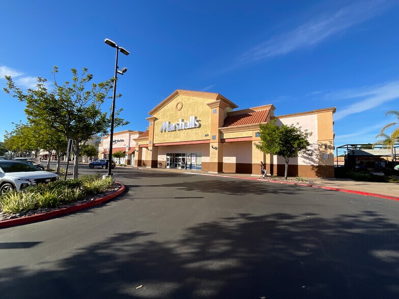 8220-8230 Mira Mesa Blvd, San Diego, CA à louer - Photo du bâtiment - Image 2 de 5