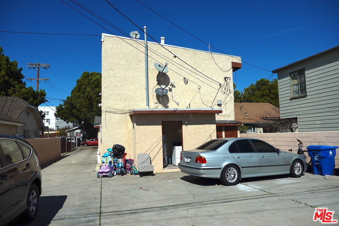 3516 W 67th St, Los Angeles, CA for sale Primary Photo- Image 1 of 6