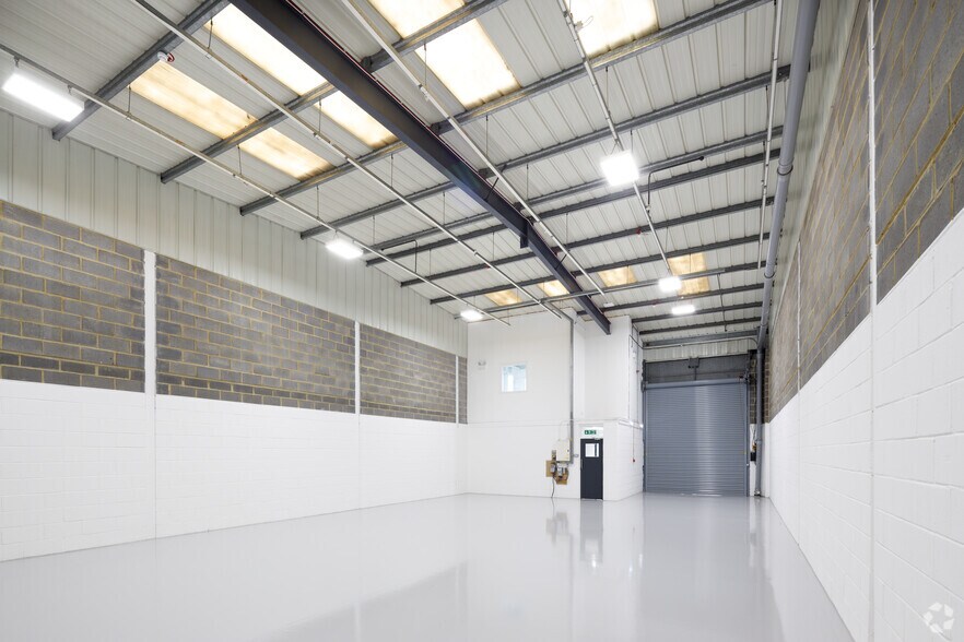 Neptune Clos, Rochester à louer - Photo du bâtiment - Image 3 de 26