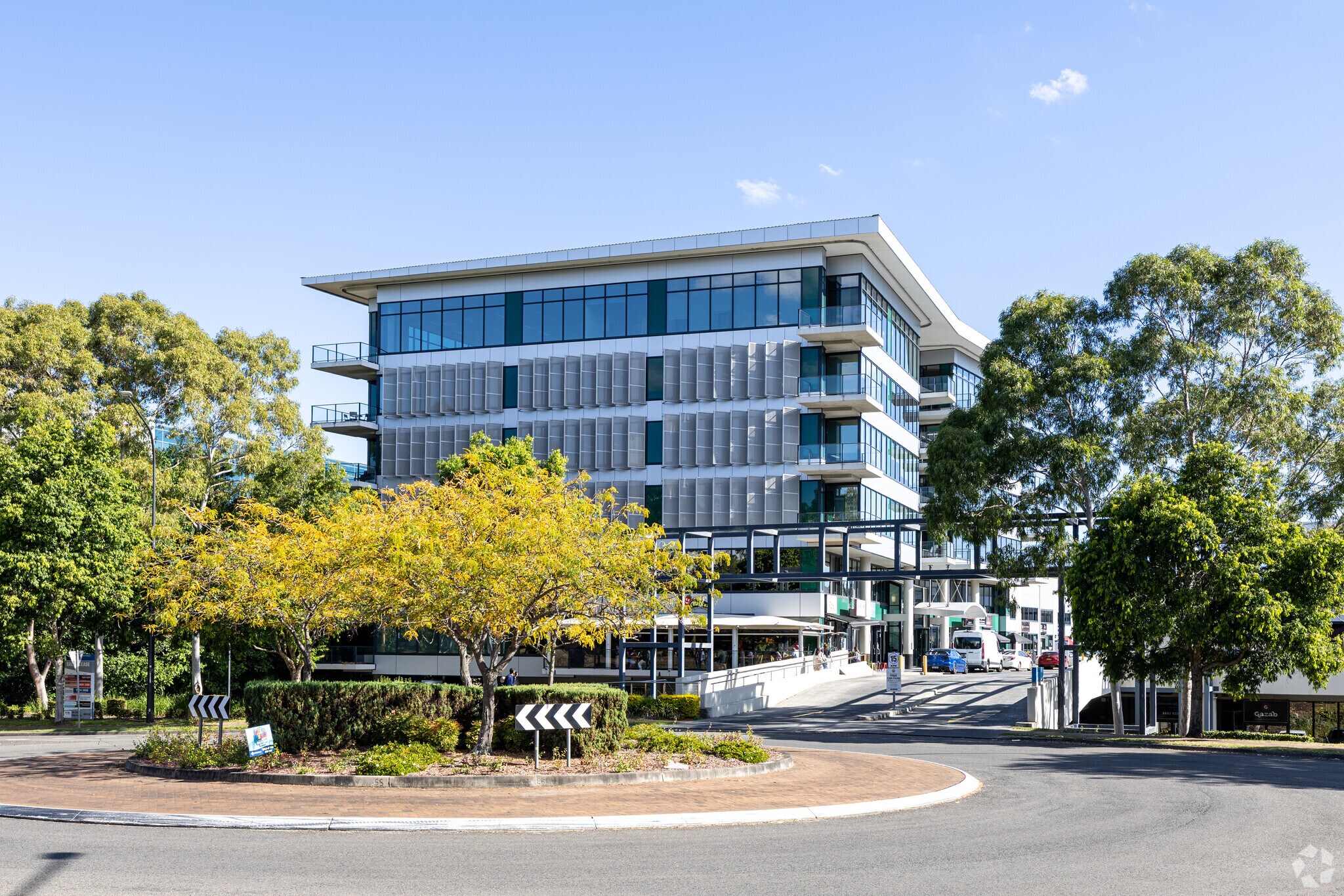 24-32 Lexington Dr, Bella Vista for sale Primary Photo- Image 1 of 5