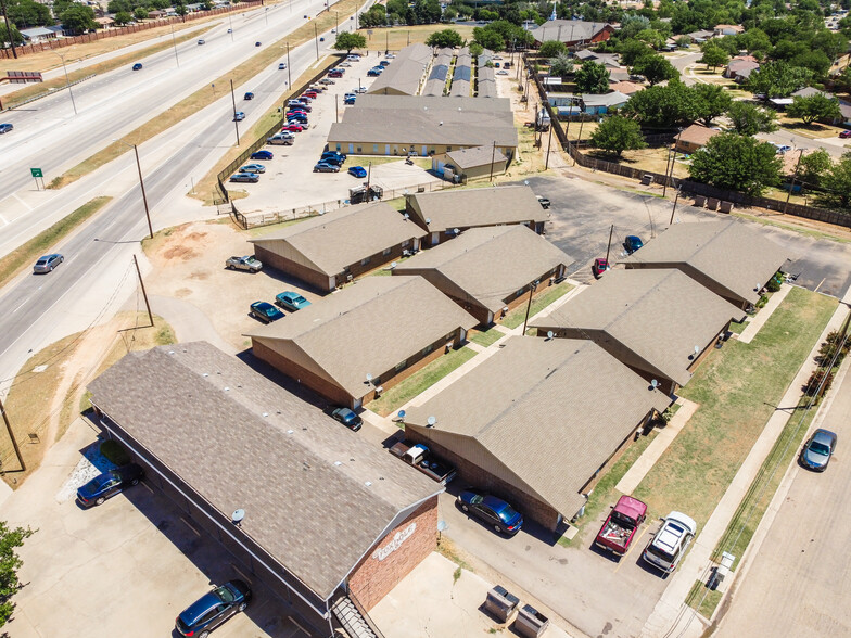 5437 Marsha Sharp Fwy, Lubbock, TX for sale - Building Photo - Image 1 of 1