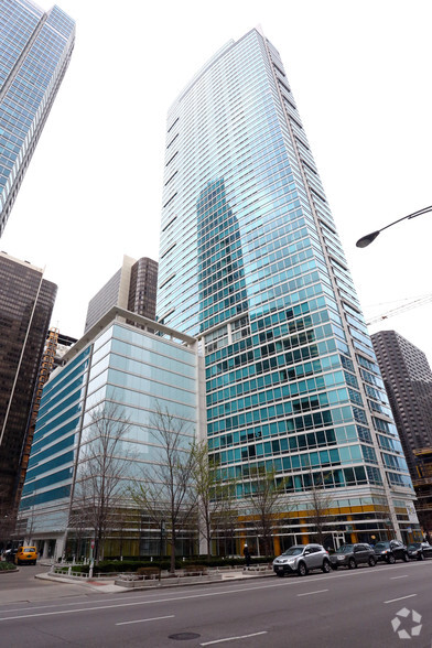 355 E Ohio St, Chicago, IL for sale - Building Photo - Image 1 of 1