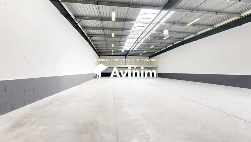 Industrial in Bezons for lease - Interior Photo - Image 1 of 7