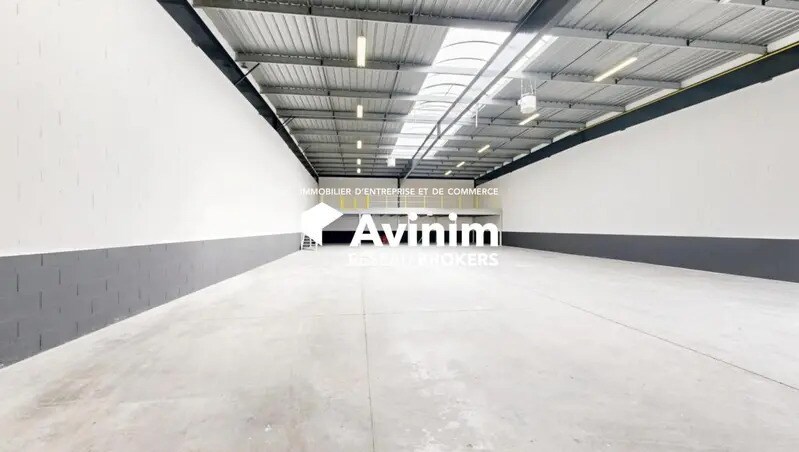 Industrial in Bezons for lease Interior Photo- Image 1 of 8