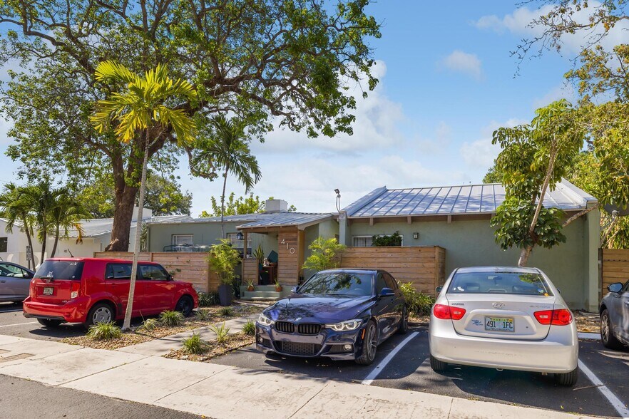 410 SE 13th St, Fort Lauderdale, FL à vendre - Photo du bâtiment - Image 1 de 17