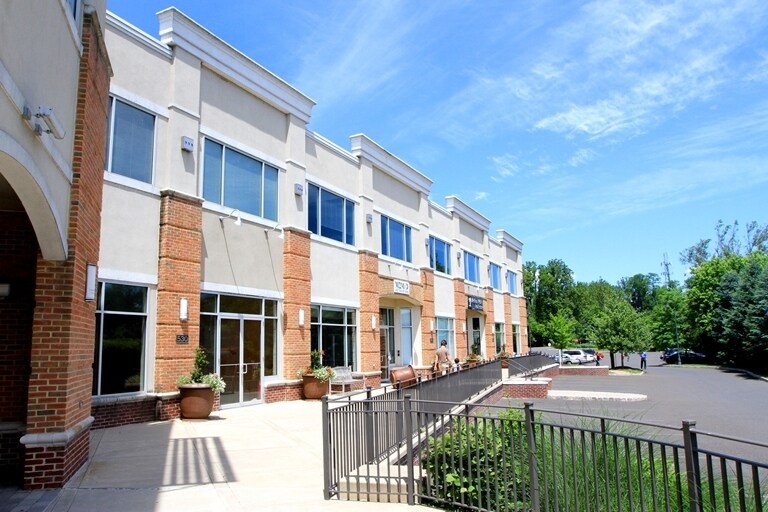 480 Union Square Dr, New Hope, PA à louer - Photo du bâtiment - Image 3 de 4