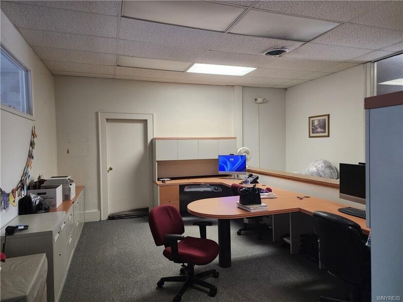 534 Main St, Medina, NY for lease - Interior Photo - Image 3 of 6