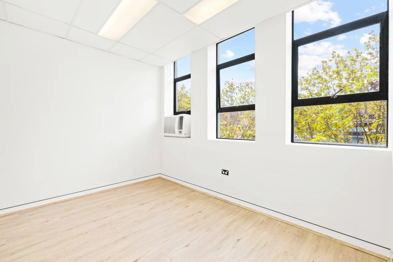 195 Macquarie St, Sydney, NSW 2000 - Unit 505 -  - Interior Photo - Image 2 of 4
