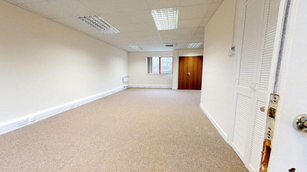 Torwood Clos, Coventry for lease - Building Photo - Image 2 of 12