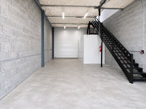 8 Route De Trénan, Brest for lease Interior Photo- Image 2 of 4