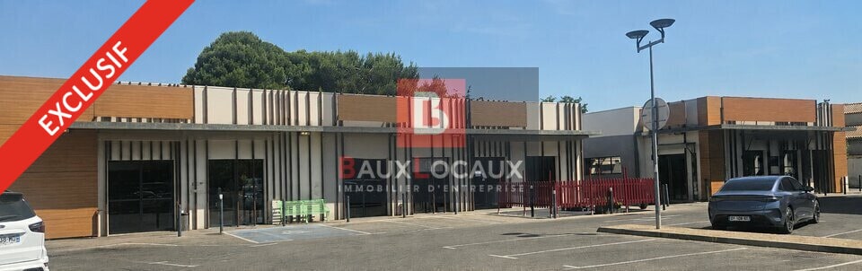 Retail in Carpentras for lease - Building Photo - Image 1 of 3