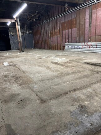 More details for 220 Stewart Ave, Brooklyn, NY - Industrial for Lease