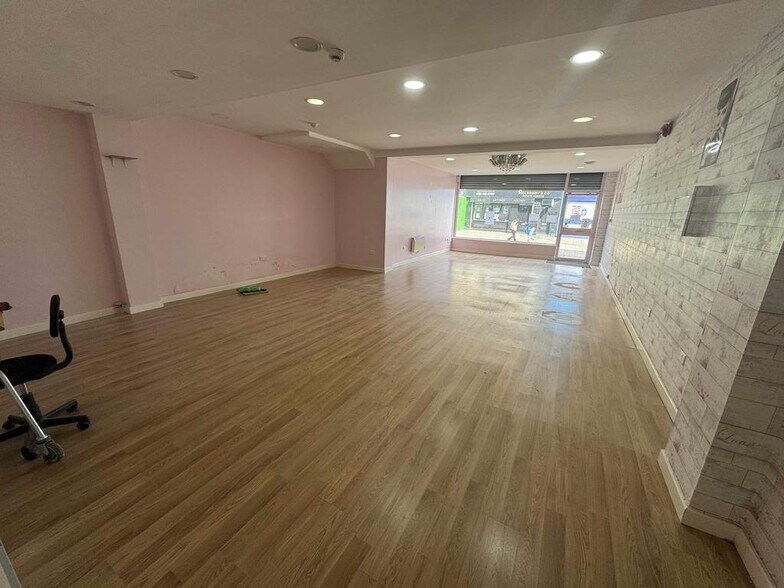 28-30 Church St, Seaham à louer - Photo du bâtiment - Image 2 de 9