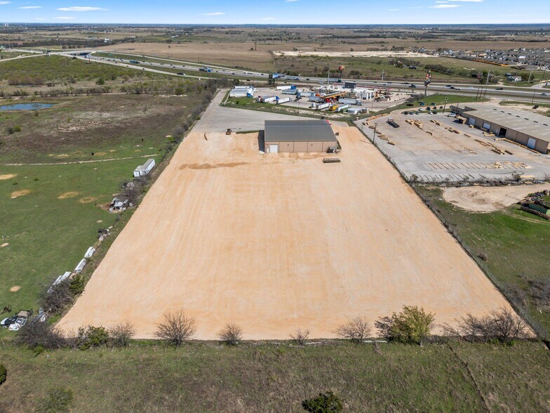 75 County Road 372, Jarrell, TX à louer - Photo du bâtiment - Image 3 de 3