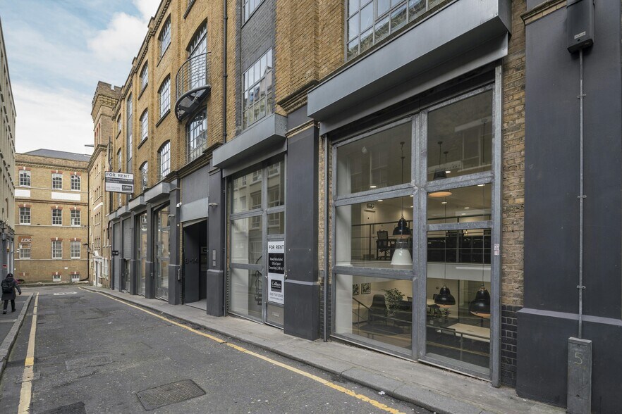 8-14 Vine Hl, Londres à louer - Photo du bâtiment - Image 3 de 38