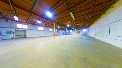 3121-3171 E 11th Ave, Hialeah, FL for lease Interior Photo- Image 2 of 7