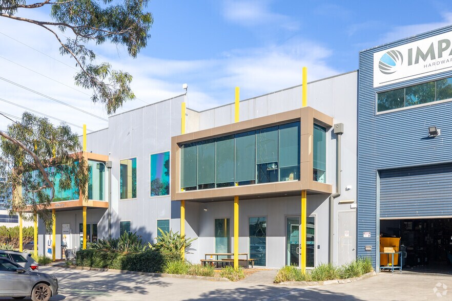 11-15 Rocklea Dr, Port Melbourne à vendre - Photo du bâtiment - Image 2 de 5
